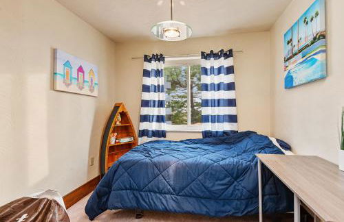 Cheerful 4BR Chalet with Seasonal Pool, Hot Tub - Foto 6