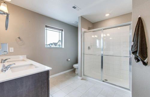 Perfect for Families! Quiet Aurora Home - Foto 13
