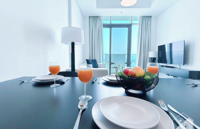 Cozy 1BR With Balcony & Views in Azizi Fawad - Photo 21