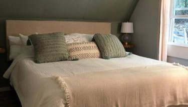 Cozy Cottage w Hot Tub, 5 min walk to Main St - Foto 5