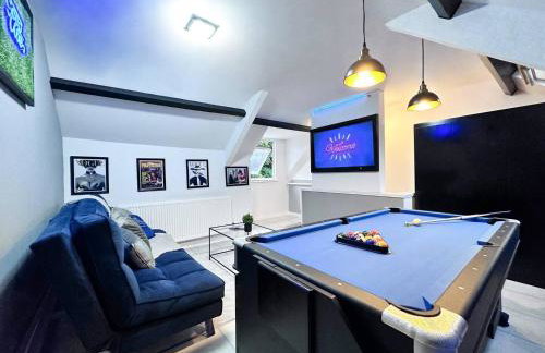 Sleek Skyward Serenity 2bed w Pool Table - Ystrad - Foto 22