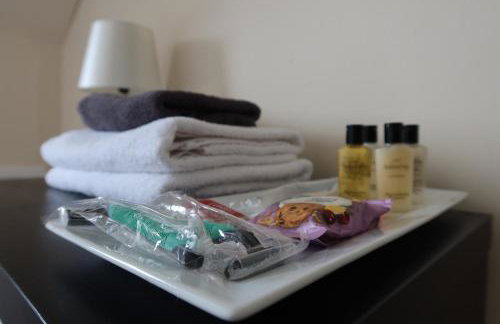 Beach & City Access - 2 Floors, Full Kitchen, Free Parking - Foto 24