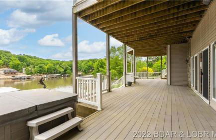 Amazing Vacation Home on the 56 MM, Dock, Water Toys, Fire Pit, 5 bedrooms/5 baths - Foto 45
