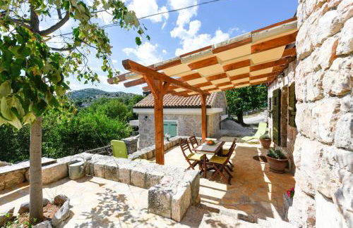 Traditional Stone House Bura - Nature Park Velebit - Photo 1