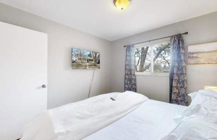 Peaceful retreat in quite neighborhood - Photo 29