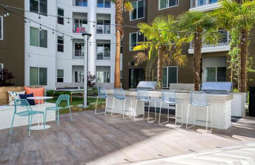 Blueground East Industrial pool nr Central Park SFO-2045 - Foto 34