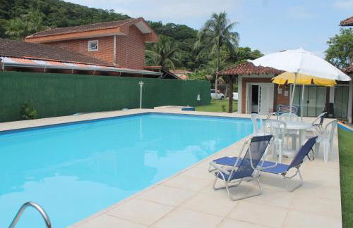 O Melhor Chalé da Praia do Guaiúba, com Churrasqueira e Piscina Gigante - Foto 2