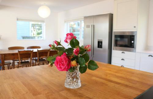 Modern Beach House overlooking the Sea - Foto 11