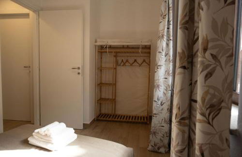 GuestHost - Comfy Two-Levels Apartment with Terrace! - Foto 15