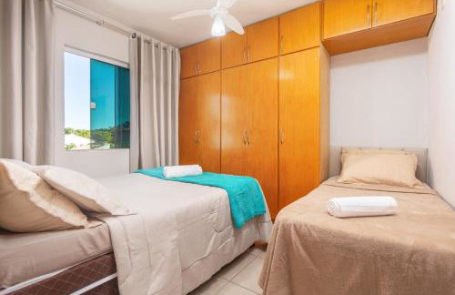 Refúgio Tropical Casa de Praia com Piscina e 4 Suítes e garagem 3 carros, 800 mtrs da praia internet 700 mbps, condomínio privado com pista de skate , quadra de futevôlei , campos e quadras de futebol! - Foto 24