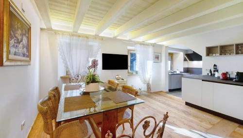 Le Bourg Charmant - Soleil d'été - Foto 1