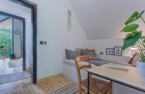 Czarny domek w górach - Foto 18