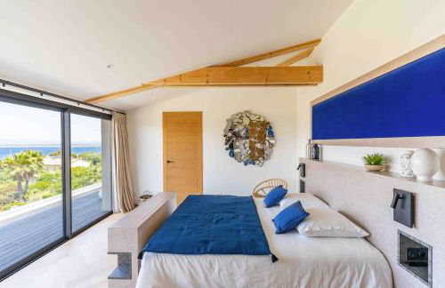 Villa Palma Giens - Vue Mer Panoramique -Piscine Chauffée Mai à Septembre- 4 chambres -Garage - Foto 16