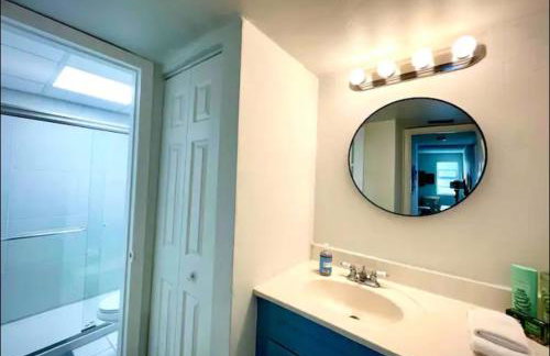 Miami International Airport 2 - Photo 35