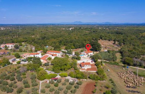 Three-Bedroom Holiday Home In Divsici - Foto 14