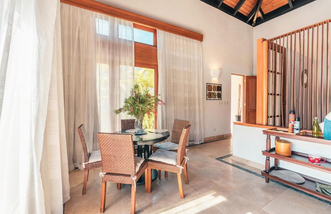 Bungallow With Private Backyard and Pool - Foto 1