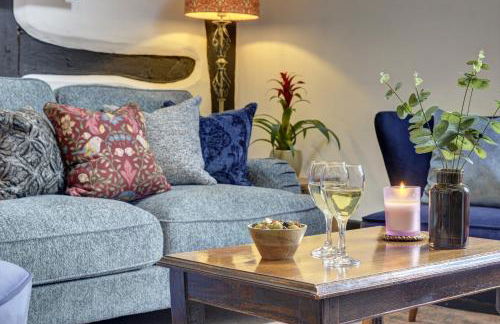 Loft Cottage by Spa Town Property - 2 Bed Tudor Retreat Near to Stratford-upon-Avon, Warwick & Solihull - Foto 31