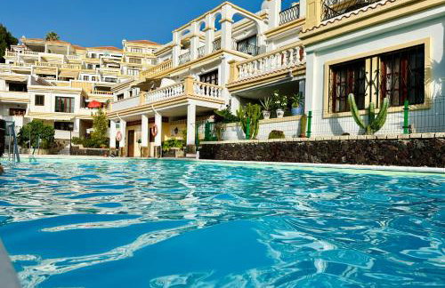 Costa Adeje - Amazing Ocean And Teide View - Fast WiFi, Air Con - Photo 8