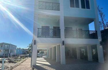 Oceanview Luxury Retreat 12 Guest 6 Beds Pool&Dock - Foto 2