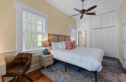 Casa Amarillo l Steps to Historic District - Photo 9