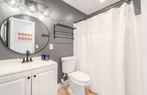 Modern Chic Getaway - Sleeps 11 - Palmwavestays - Foto 18