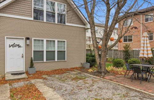 Cozy Carriage House - Clarendon Getaway - Foto 13