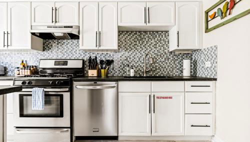 Stylish City Retreat - King Beds - Walk to Sloans Lake - Foto 3