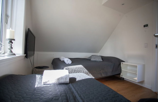Luxurious House In Downtown Tórshavn - Photo 3