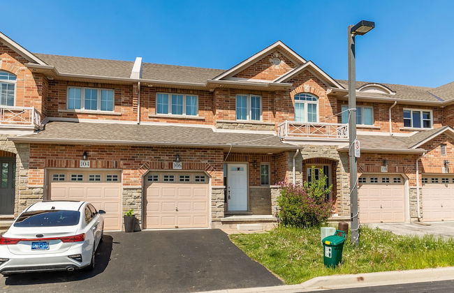 GLOBALSTAY. Modern 3-4 Bedroom Town - Photo 69