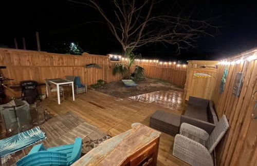 Destin-y 30A Beach Retreat Self Checkin - Huge Private Backyard Deck with Outdoor Shower - Foto 44