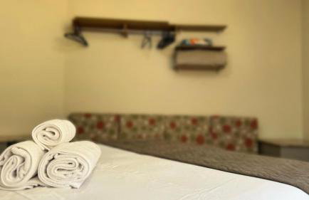 Quarto Elegante - Casa com piscina no Centro - Foto 51