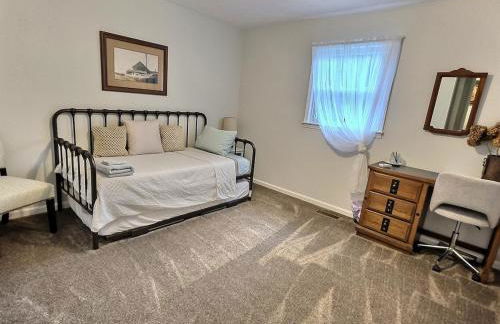 Updated cottage, Screened Patio, Near Lake Barkley - Foto 12