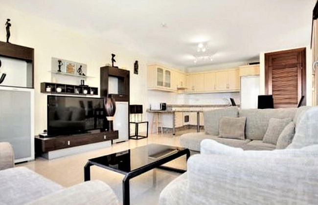 Belvilla by OYO Apartamento Sol y Paraaso I - Photo 5