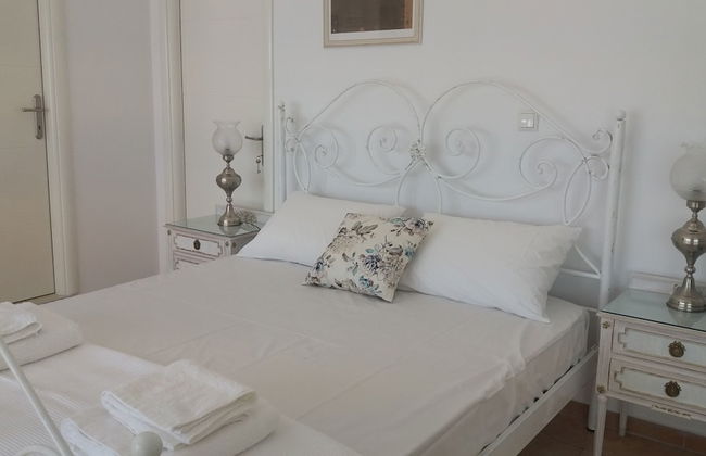 Estate Dafnopanagia Luxury Apartment - Photo 13