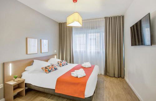 Appart'City Classic Annemasse Centre - Pays de Genève - Foto 2