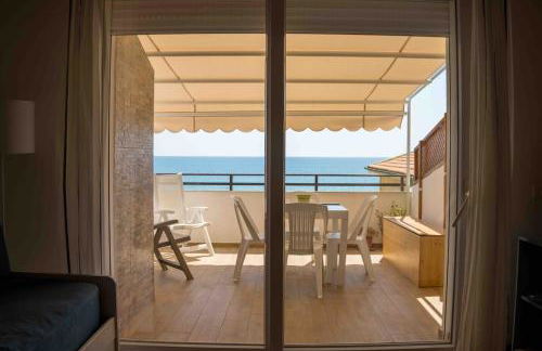 Terrazza finemente ristrutturata di fronte al mare - Foto 8