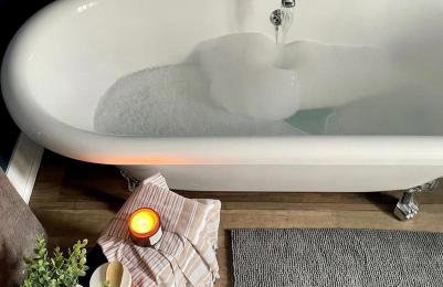 Emerson House, dog friendly with log burner close to waters edge and harbour - Photo 12