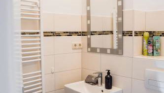 Cozy and central Apartment Lübeck - Photo 2