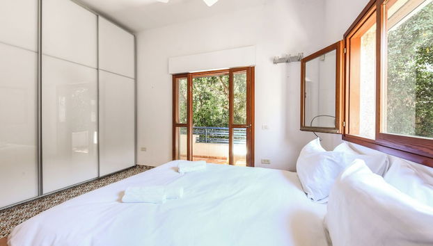 Spacious 3BR Penthouse w Rooftop - Foto 3, Habitación