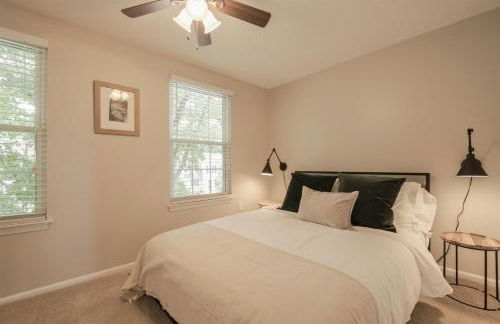 Townhome in Northern Virginia, Close to DC, Pets Okay, Fenced Yard, Fast - Foto 14