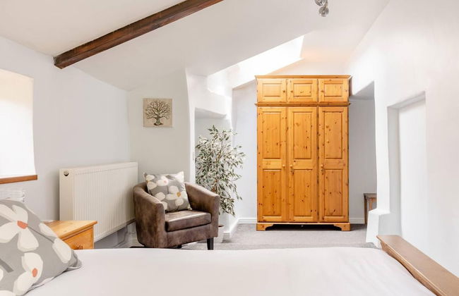 Oldmill-2bed-sleeps6-hottub-privategarden - Foto 5