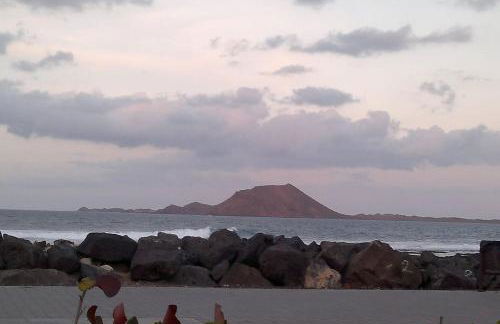 MY OCEAN HOME !!! Breathtaking location, Steps to the ocean, Spacious sea view, Fully Equipped and Well-Furnished with Private Entrance and High-Speed Fiber Optic Internet - Photo 19