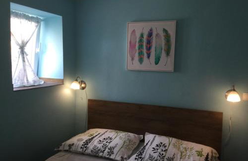 Prvinski Akvarel - Foto 16