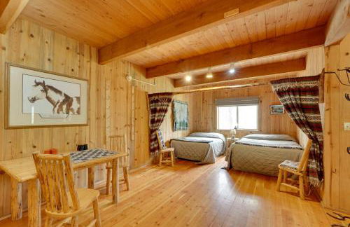 Pet-Friendly House with Deck Near Crater Lake! - Foto 30