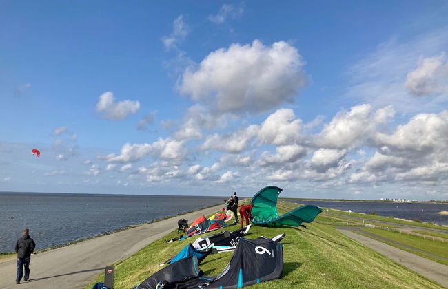 8 Pers Chalet Carla in Front of the Lauwersmeer and own Fishing Pier - Photo 16