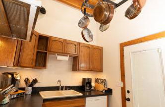 Private Two-Cabin Retreat Near Silverwood Theme Park - Sleeps 15 - Photo 46