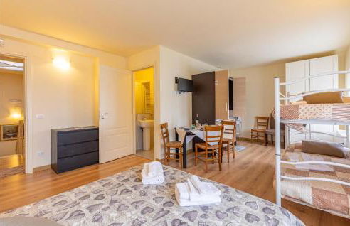 Beautiful Apartment In Avaglio - Foto 1