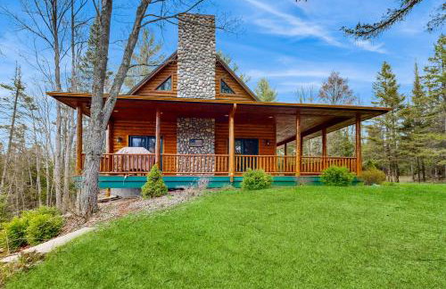 Steps to Sturgeon River! Dog-Friendly Nature Haven - Foto 20