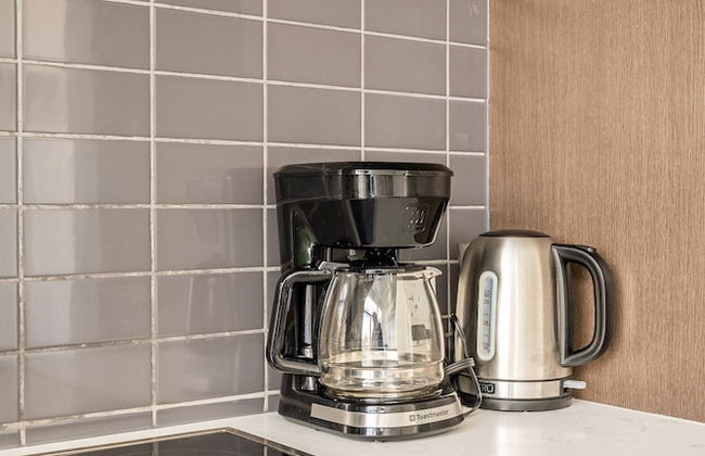 Charming Yorkville Condos - Photo 22