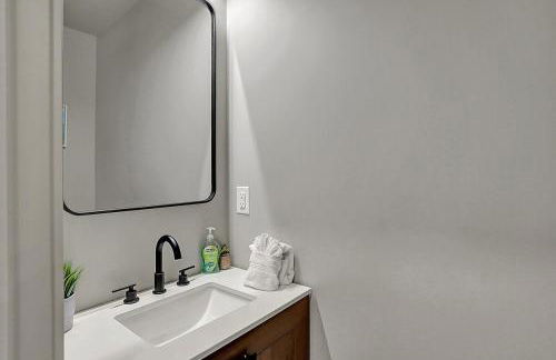 Walk to Bars and Restaurants in Fountain Square - Foto 33